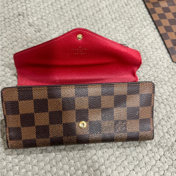 Louis Vuitton wallet - Picture 9 of 14